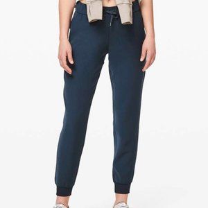 Lululemon On The Fly Jogger True Navy